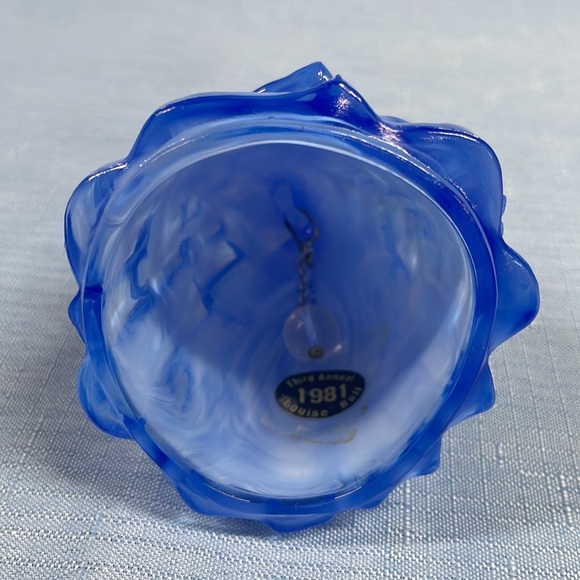 Boyd Blue Slag Glass third annual 1981 Louise Bell 4” - Picture 4 of 5